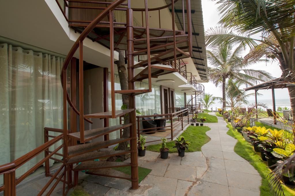 Boomerang Resort Мандрем Экстерьер фото